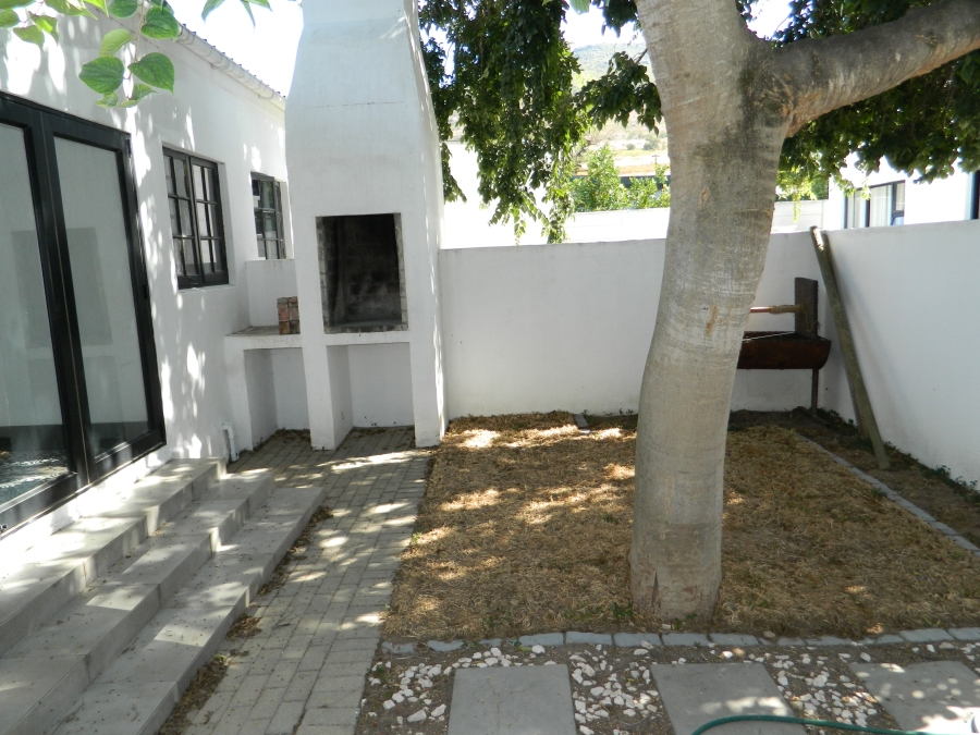 To Let 2 Bedroom Property for Rent in Paarl North Western Cape